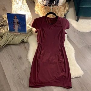 Lululemon Endeavor Dress (last pic is true colour)